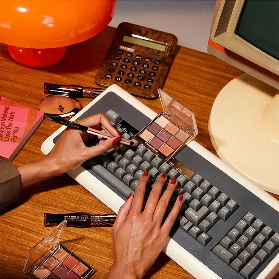 Bảng Phấn Mắt Charlotte Tilbury Charlotte’s Palette Of Beautifying Eye Trends Sensual Sunset - Ảnh 2