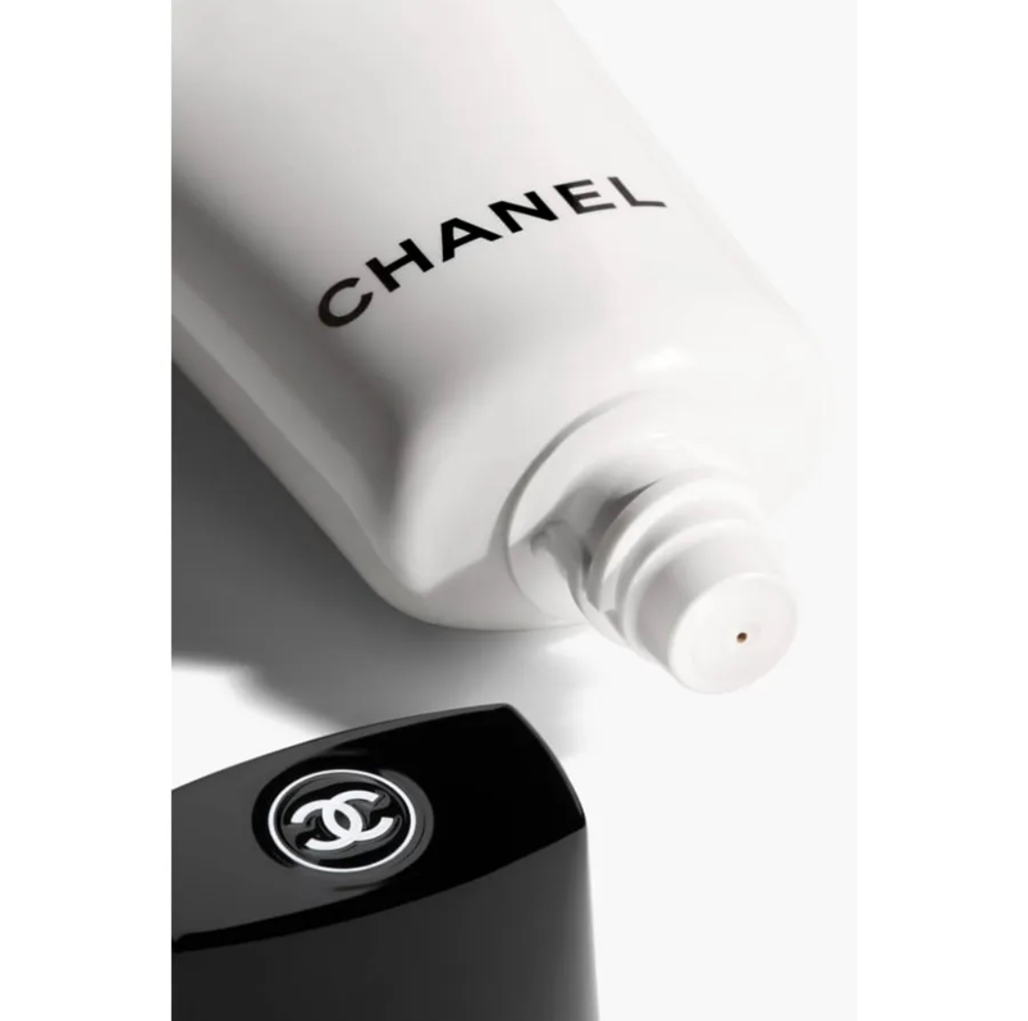 Kem Nền Trang Điểm Chanel CC Cream Complete Correction SPF 50 Tone 10 - Ảnh 2