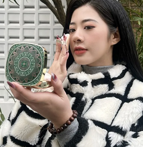 Phấn Nước Sambijo Tinh Chất Caviar SPF50+/PA++++ 15g